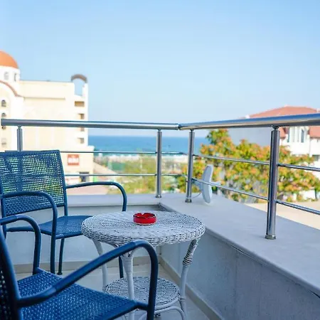 Tatyana Art Apartment *